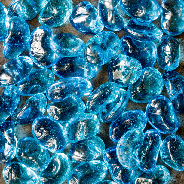 翻滚和回火水蓝色果冻豆火玻璃鸡块图片下载