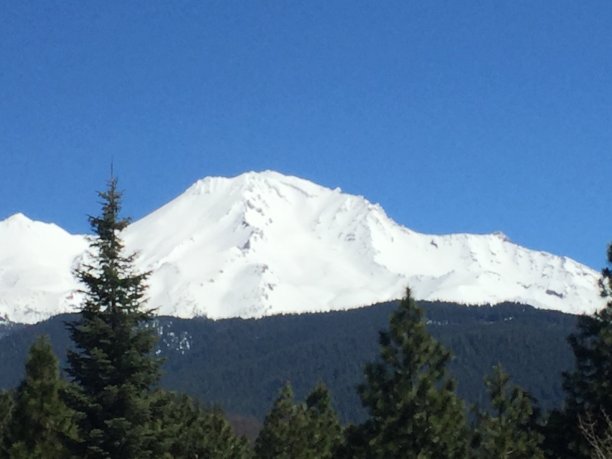 山沙士达山图片下载