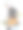 一位老妇人在跨坐日式马桶时膝盖和臀部疼痛图片下载