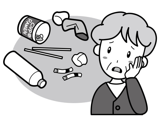 奶奶在麻烦中乱丢垃圾图片下载