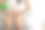 女性有膀胱痛和胃痛，坐在床上在卧室醒来后感到如此恶心和痛苦，保健概念图片下载