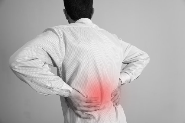 男人手在背疼图片下载