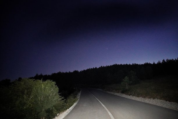 山上的黄昏图片下载