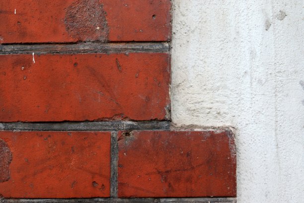 古老的砖墙。纹理古老的风化砖墙全景背景图片下载