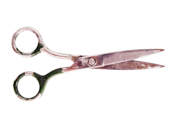 剪刀孤立在白色背景。一对孤立在白色背景上的剪刀。图片下载