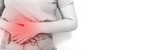 网页横幅白色孤立肖像胃痛病和疼痛感的女人30到40岁与单色和红点伤处图片下载