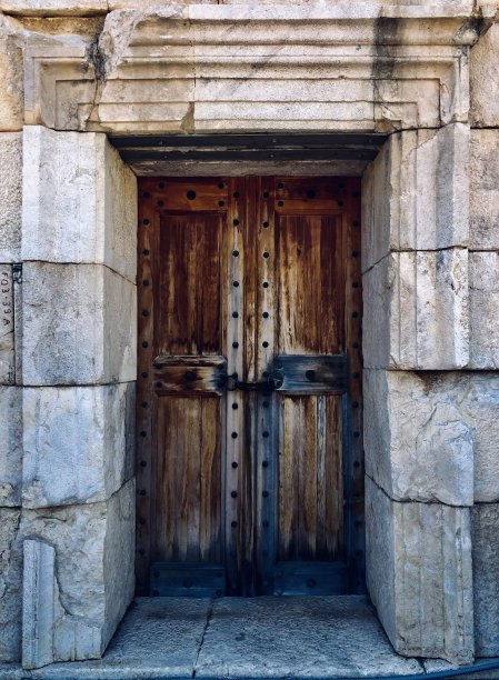 冰与防火门图片下载