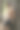 运动员赤膊肌肉男子在运动服显示六块腹肌，摆姿势，在公园外面。图片下载