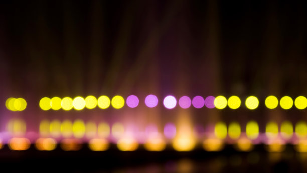 湖边的抽象散聚焦光图片下载