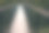 长钢悬索桥景观。古老的小木桥横跨河面，仅供行人通行。山河环抱群山和高山森林图片下载