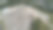 被停着的集装箱卡车包围的仓库建筑鸟瞰图。鸟瞰的视角。图片下载