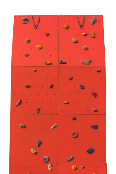 户外运动攀岩石墙与多个把手模拟爬山孤立在白色背景，极端的爱好概念图片下载