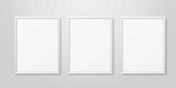 矢量3d现实三A4白色木制简单的现代框架在白色墙壁背景。它可以用于演示。设计模板的模型，前视图图片下载