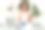 非洲化妆师女孩为家庭博客制作视频图片下载