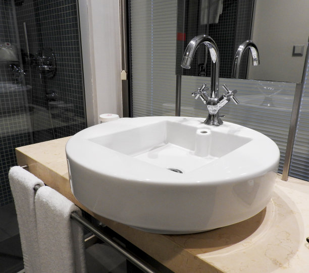 现代浴室细节图片下载