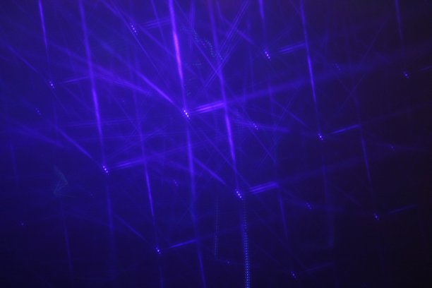 抽象灯光夜总会舞会背景灯光和激光通过全息棱镜眼镜库存，照片，照片，图片，图像图片下载
