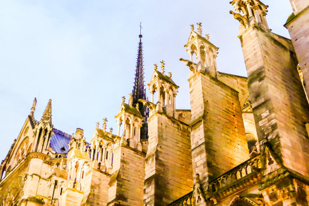 巴黎圣母院教堂，夜晚，照片图像巴黎大都市的美丽全景图片下载