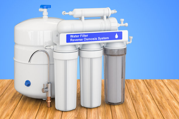 反渗透系统放在木桌上。三维渲染图片下载