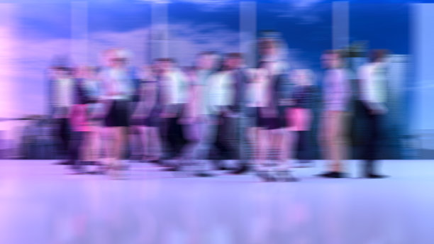 运动模糊的人图片下载