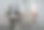 厂房内铝板波纹板损坏。图片下载