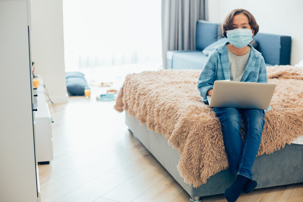 等待学校和隔离结束图片下载