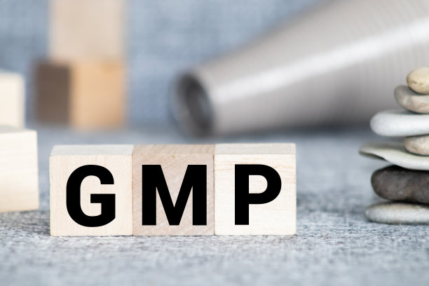 GMP字用木质砌块制成。图片下载