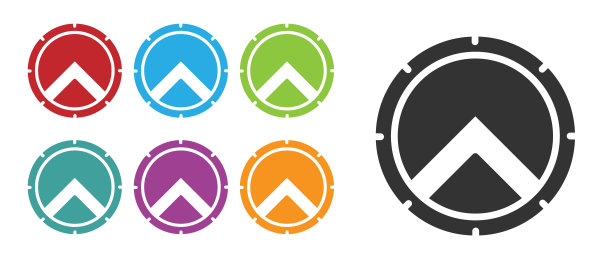 黑色希腊盾与希腊装饰图标孤立在白色背景。设置图标丰富多彩。向量图片下载