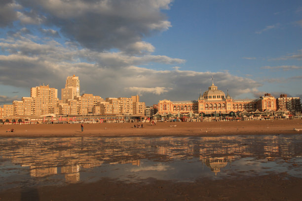 夏夜的斯赫弗宁根图片下载