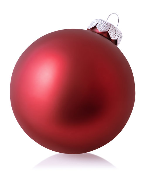 白色背景下孤立的红色圣诞球。图片下载