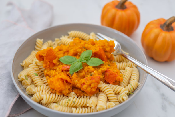南瓜扁豆酱意大利面图片下载