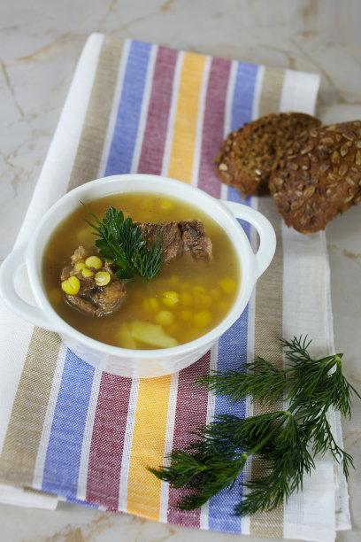 豌豆牛肉汤图片下载