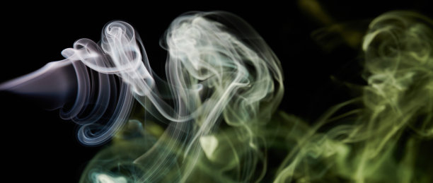 抽象的粉色烟雾背景图片下载