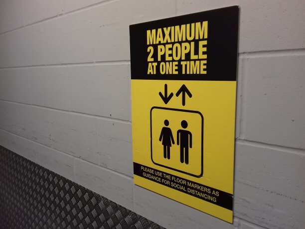 一次最多2人图片下载