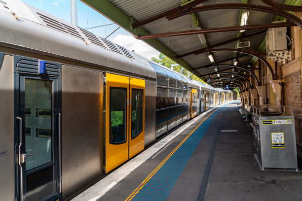 澳大利亚悉尼的Pymble地铁站图片下载