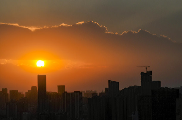 日落时分的城市背景素材图片