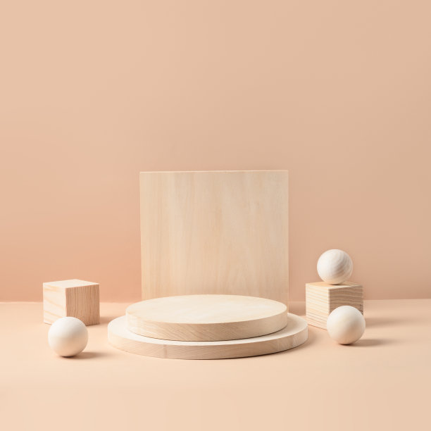 木质天然的产品支架。模板，模拟演示有机商品。米色上的单色组成。图片下载