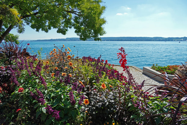 在康斯坦斯湖上图片下载