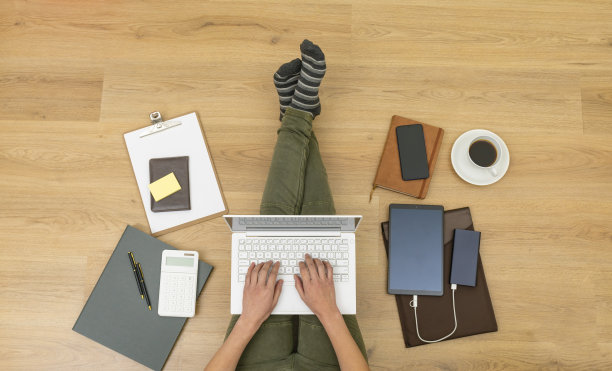 在家工作图片下载