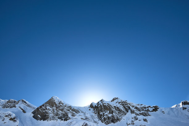 早晨的山脉图片下载