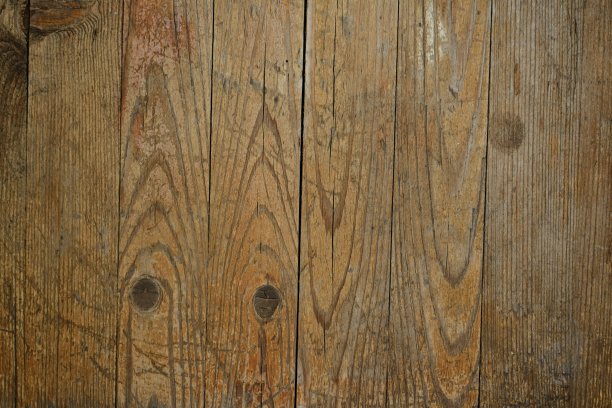因长期使用而破裂的旧木头表面图片下载