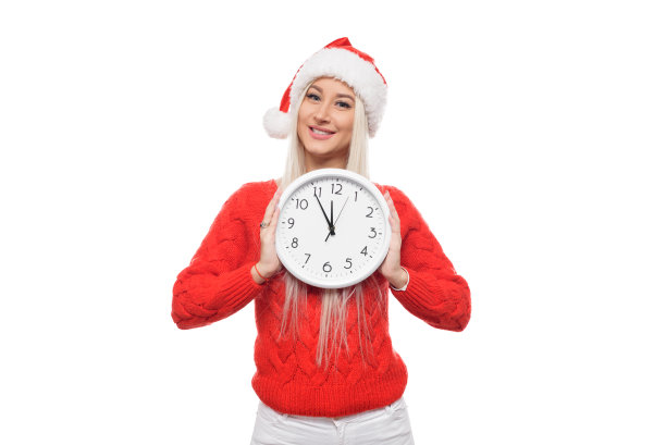 新年晚了，圣诞购物女孩与大挂钟在圣诞老人的帽子上孤立的白色背景“t图片下载