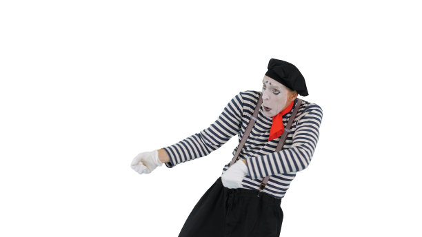 在白色背景上默剧拉着一根想象中的绳子图片下载