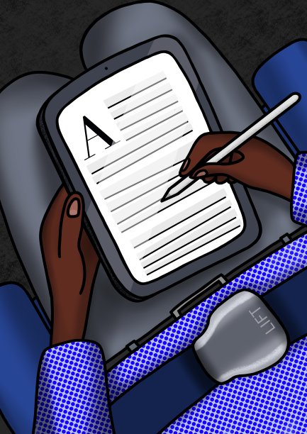 自由作家/记者/数字游牧民在飞机上玩平板电脑图片下载