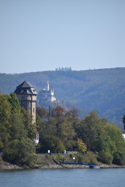 黑暗的城墙耸立在朗斯坦图片下载