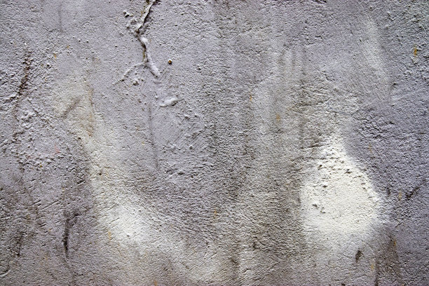 在高分辨率的老化混凝土墙裂缝和许多结构的详细视图图片下载