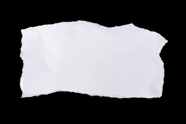撕破的白纸孤立在黑色的背景上图片下载