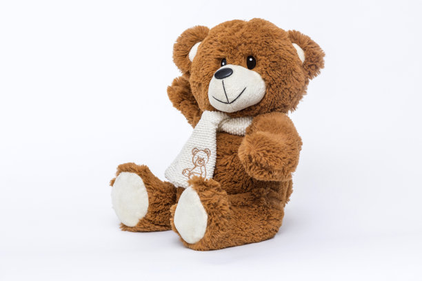 孩子卧室里的泰迪熊图片下载