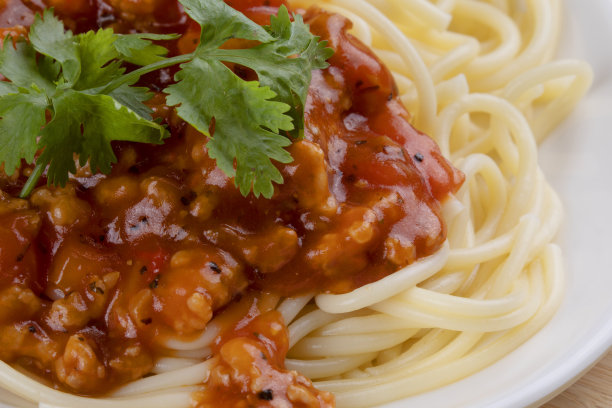 美味的意大利面和意大利面酱图片下载