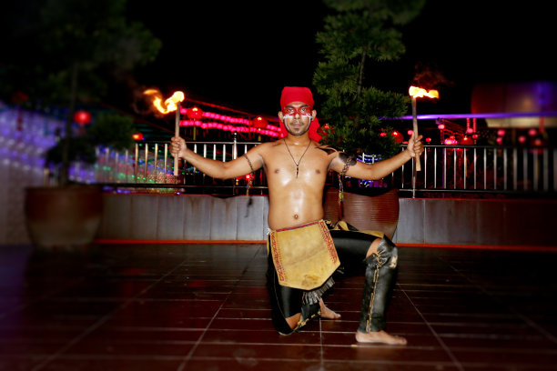 吞火魔术师表演图片下载