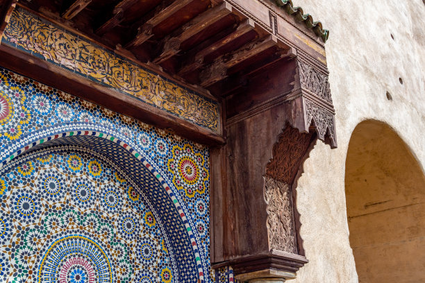 梅克内斯的蝴蝶结装饰图片下载